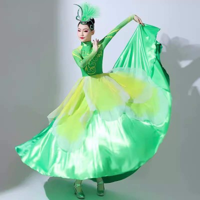 Women girl green petals flamenco dance dress paso double spanish dance long swing skirts opening choir stage performance ballroom dress for female